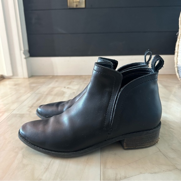 Dolce Vita booties - Picture 2 of 6